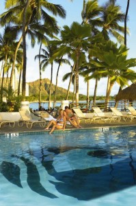 Beach Hotels in Waikiki: Outrigger Waikiki