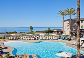 Oceanfront hotels in California