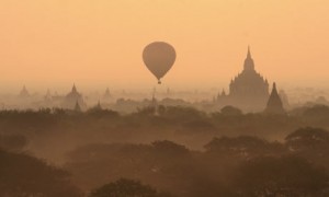 Burma balloon tour