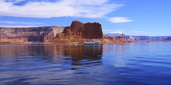 House boat Lake mead