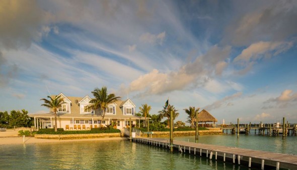 Upscale historic hotel bahamas