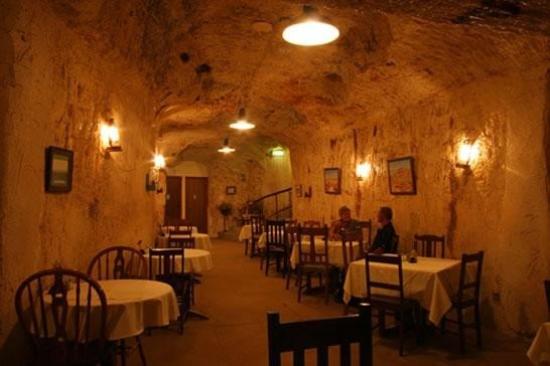 underground hotels aus