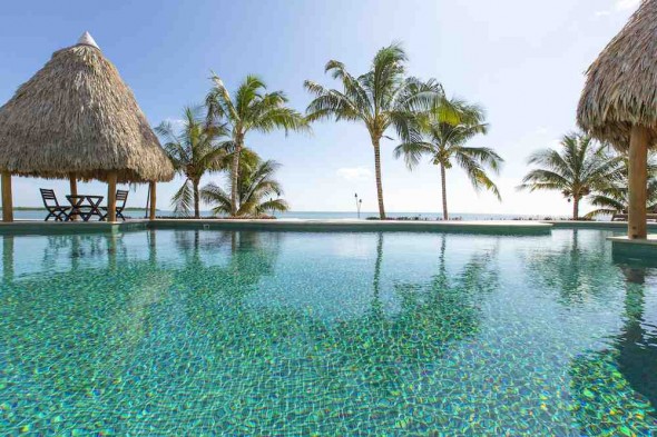 Sanctuary Belize - Resort pool