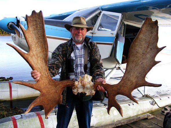 How to pack antlers for flying